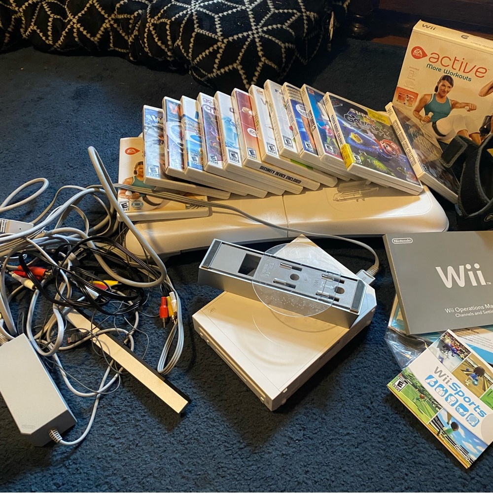 Nintendo Wii Console Set - White